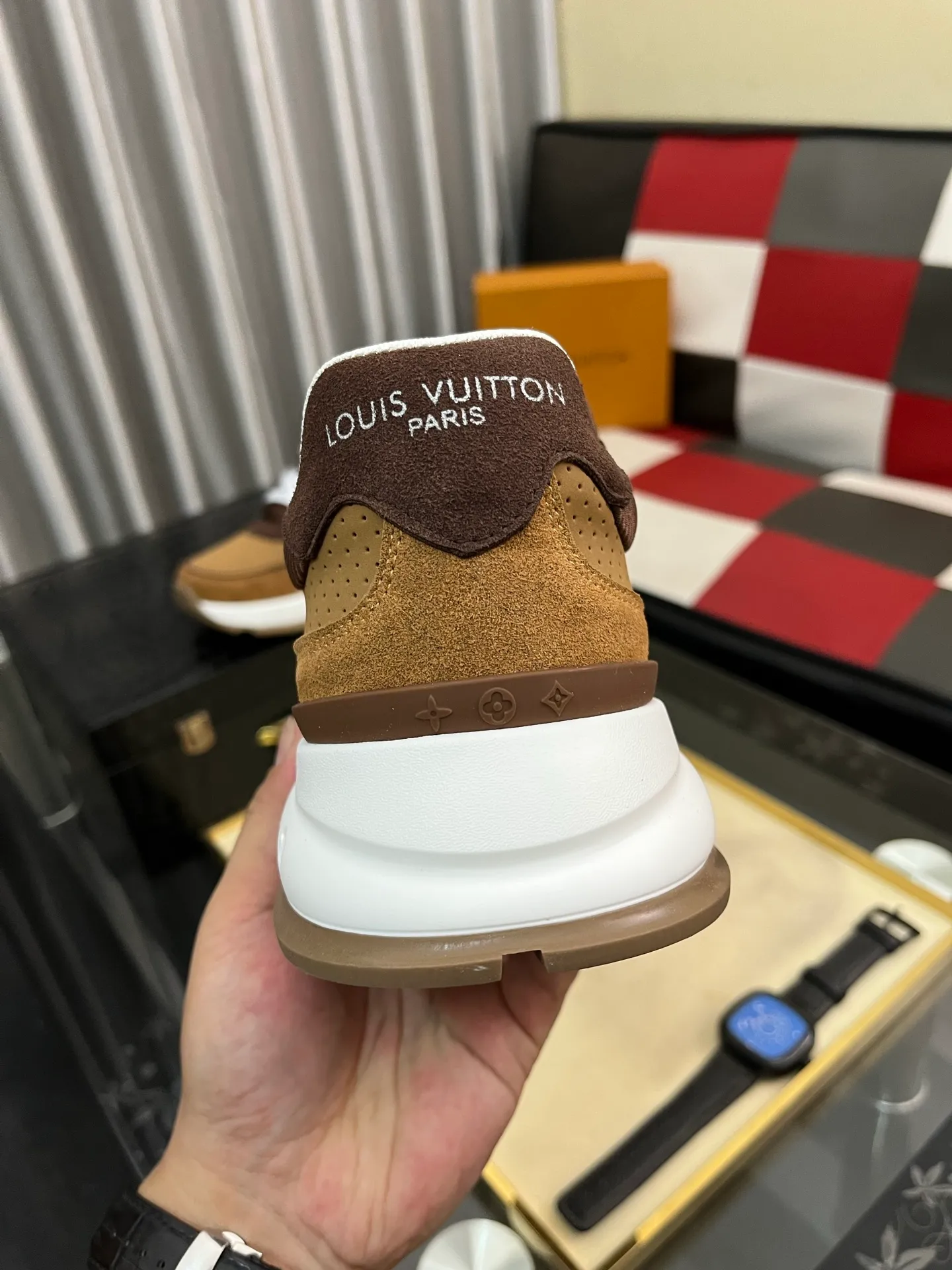 Men's Men's Shoes 💰: 438⌚️⌚️LV Louis Vuitton. The latest fashionable casual shoes are popular in physical stores. New spring and summer comfortable imported custom original cowhide, unique jacquard fabric element design. With sheepskin lining, Lv original bottom, [sun][sun] high-end packaging and high quality💪Details determine the quality, you can enter and leave the counter at will, welcome to compare🇮🇹Number of sizes 38-442️⃣colors available